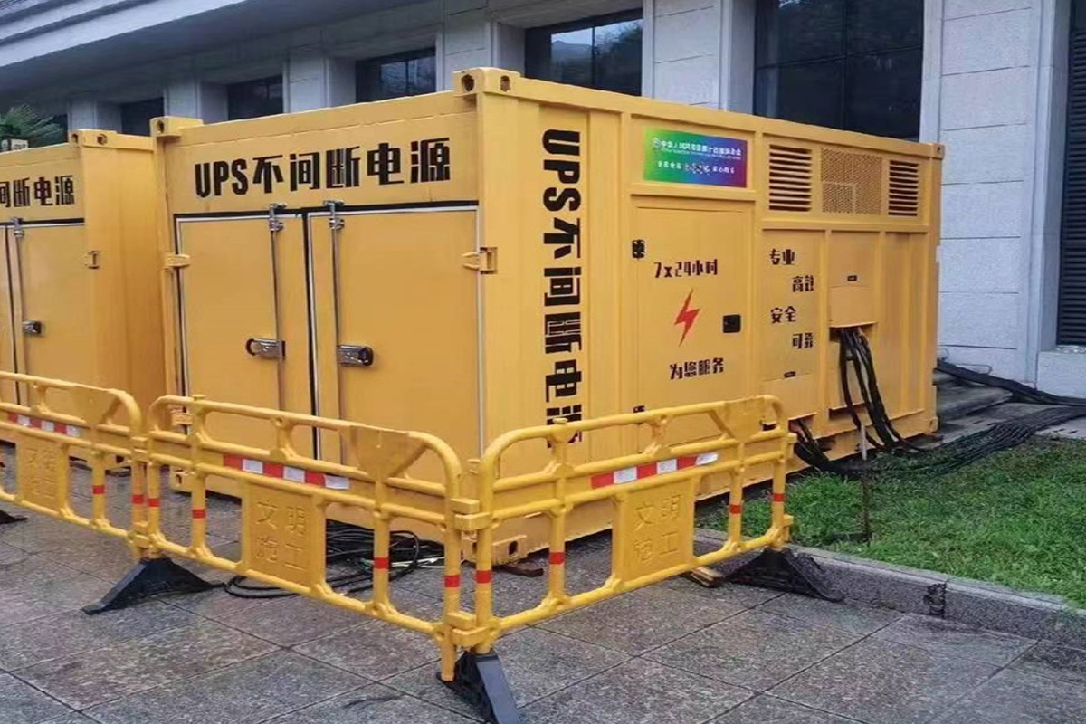 泰和发电机租赁施工现场